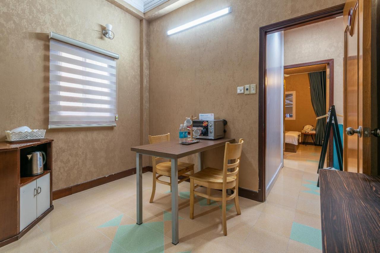 Cozrum Homes - Delightful Corner 2 Ho Chi Minh City Exterior photo