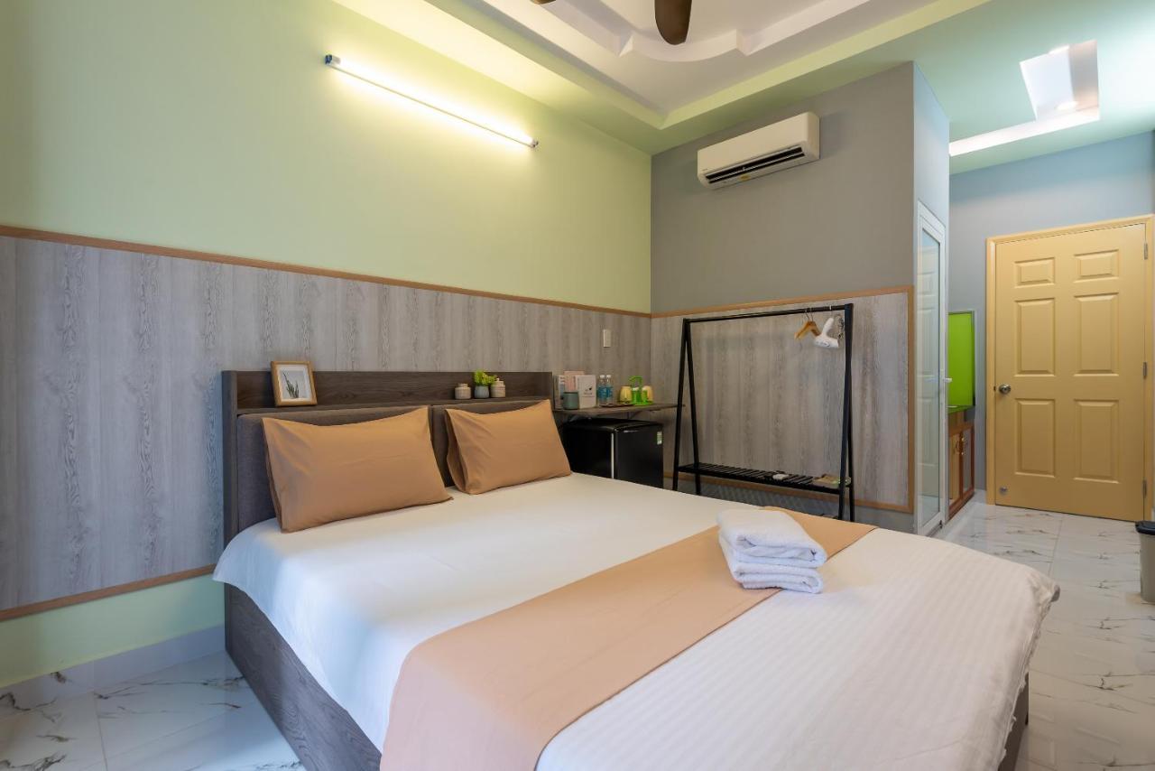 Cozrum Homes - Delightful Corner 2 Ho Chi Minh City Exterior photo