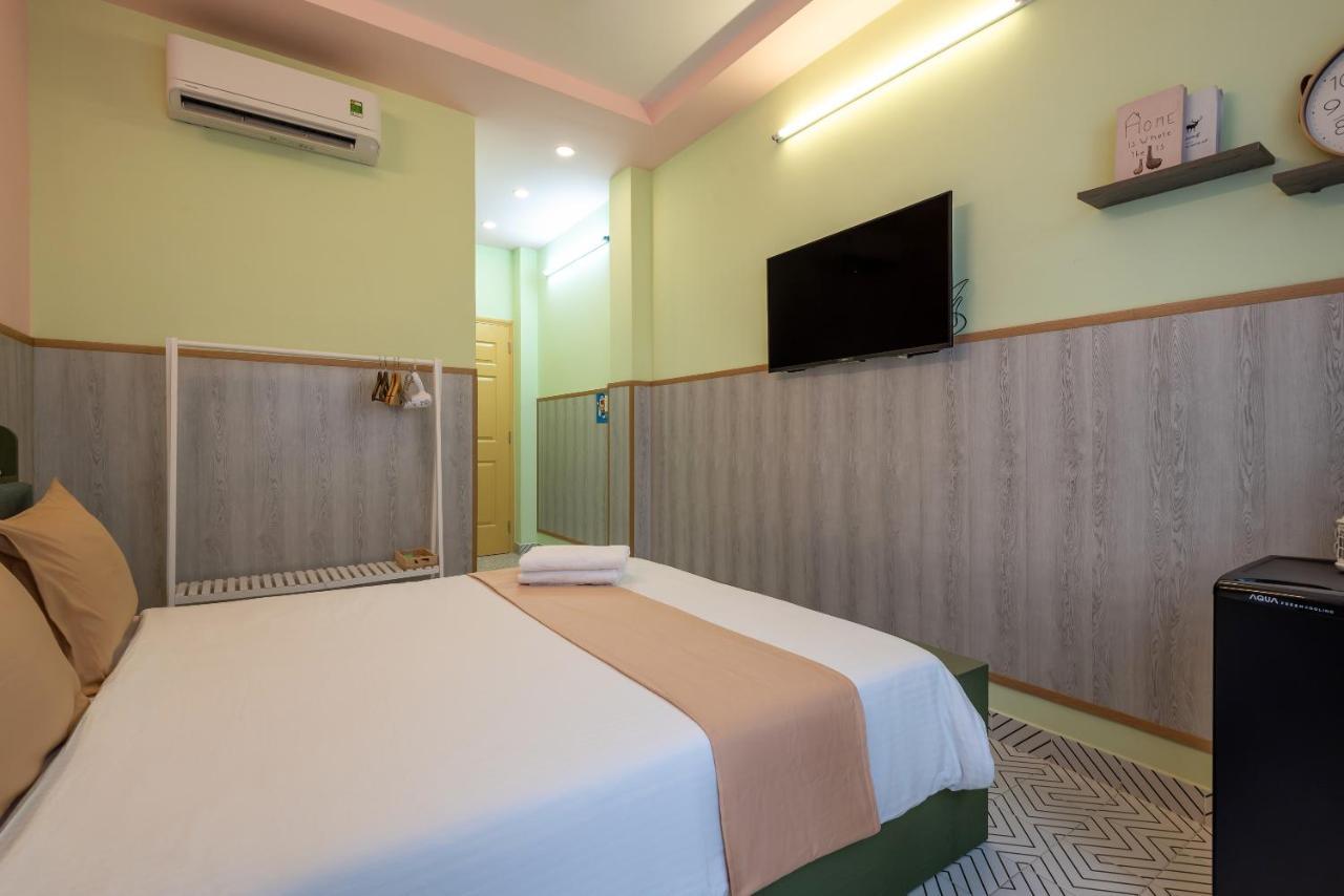Cozrum Homes - Delightful Corner 2 Ho Chi Minh City Exterior photo